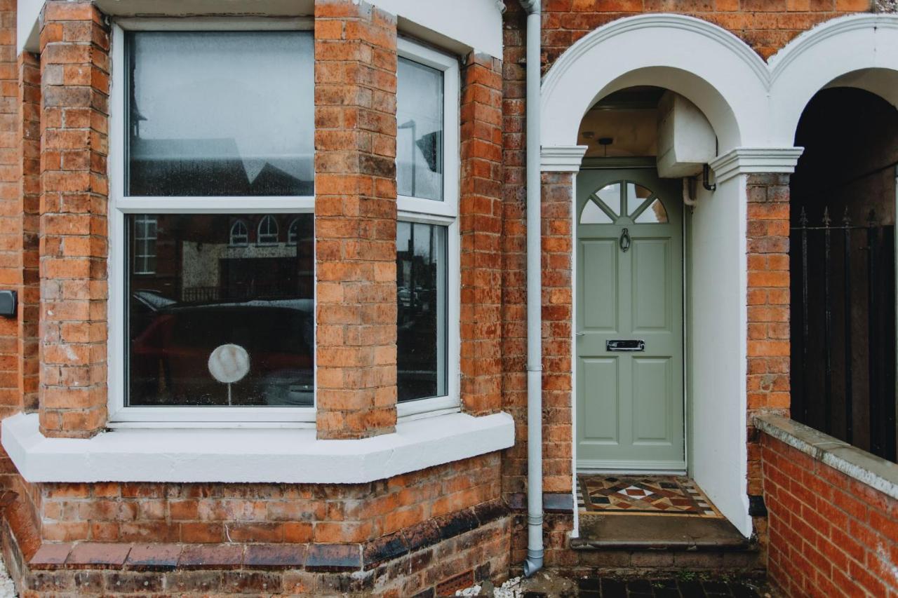 Townhouse House Ideal Contractors In Rugby Exterior photo